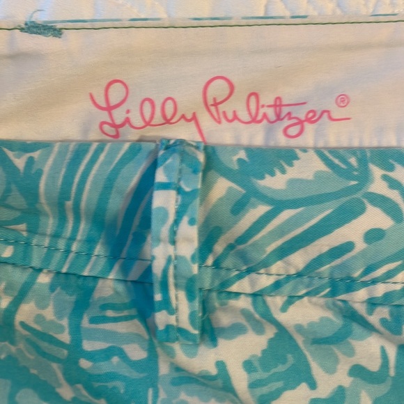 Lilly Pulitzer Callahan shorts - Picture 3 of 5